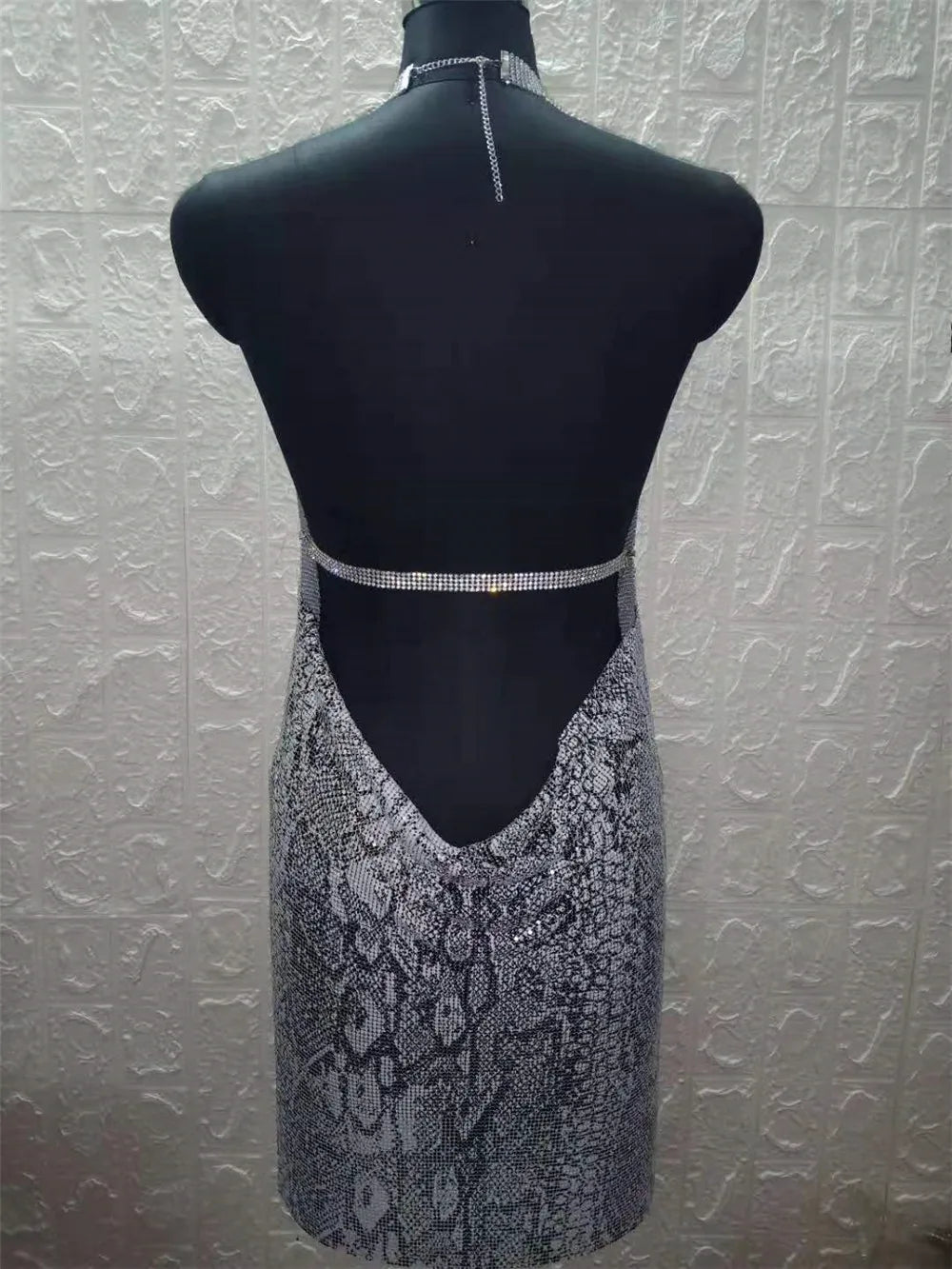 Nightclub Sexy Bikini Junges Mädchen Leopard Schlange Rückenfrei V-Ausschnitt Clubwear Paillettenkleid aus Kettengeflecht