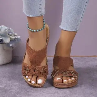 New Arrival All Seasons Handmade Korean Style Polka Dot Cushioning Genuine Leather Midsole Gladiator Wedge Casual Women Sandals