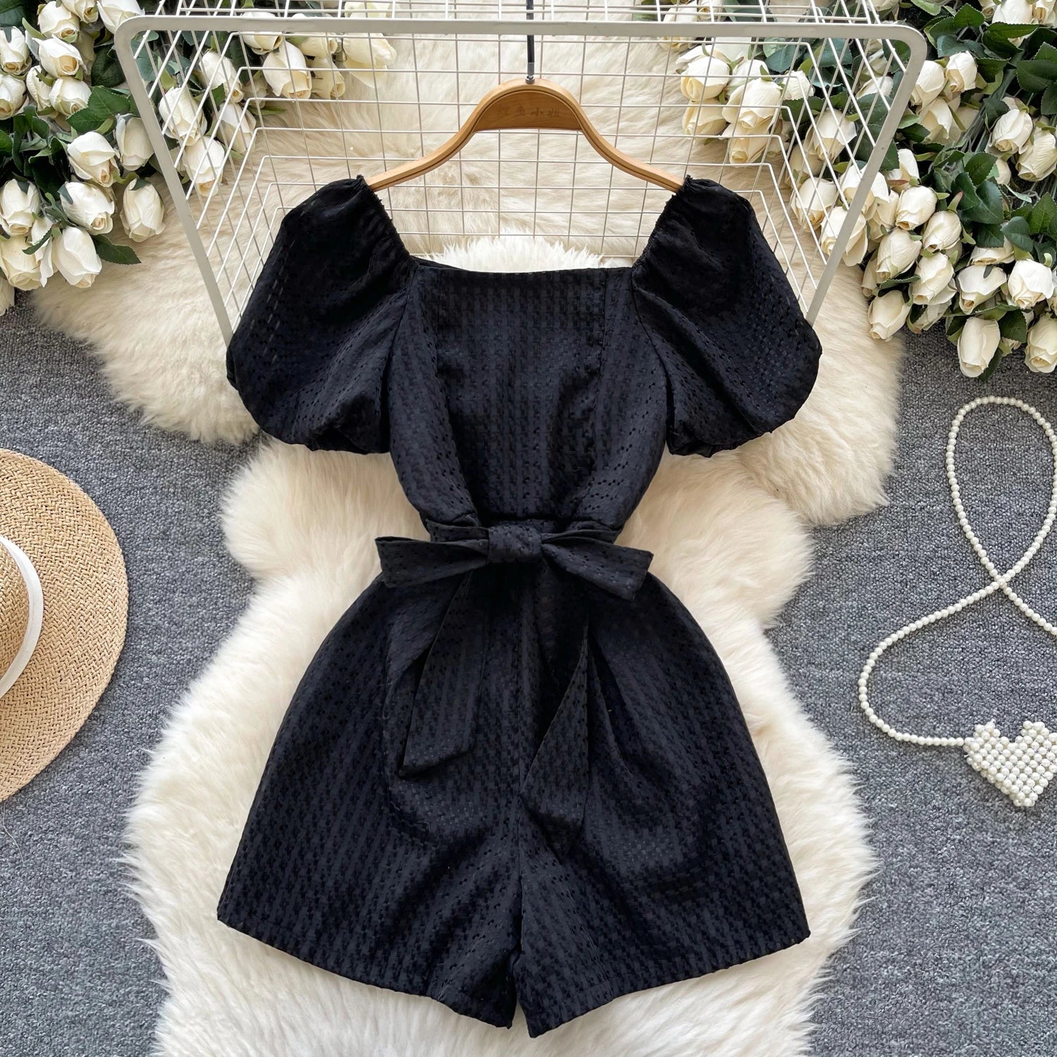 Romantische Tunika mit quadratischem Ausschnitt, schlanker Overall für Frauen, Puffärmel, hohe Taille, Spitze, kurzer Jumpsuit, Großhandel