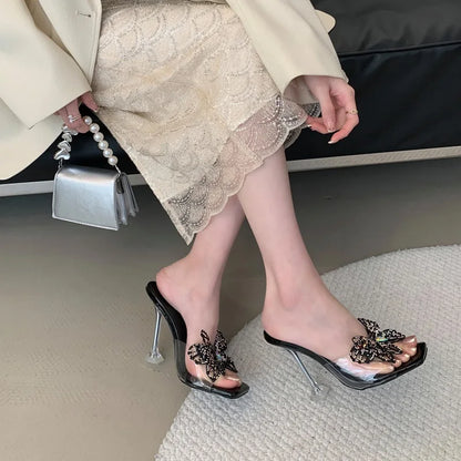 Pantoufles d'été à talons étranges pour femmes, strass papillon, bout carré, chaussures de soirée, sandales transparentes