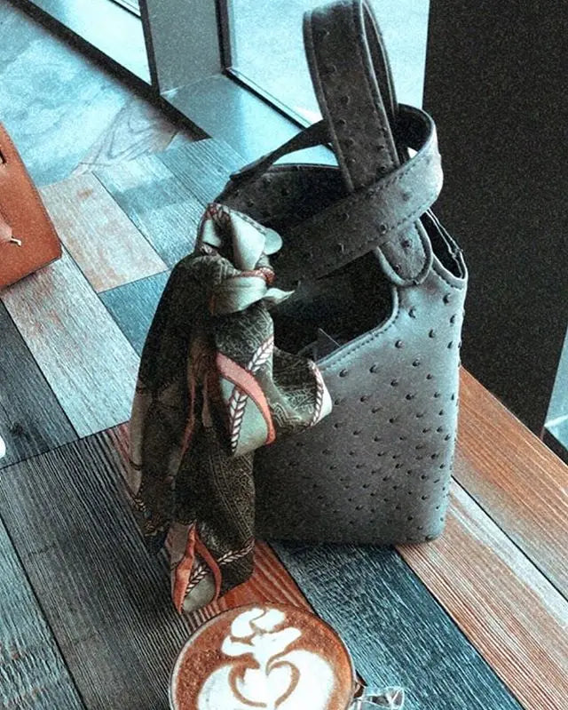 XMESSUN Borsa da donna retrò elegante con motivo struzzo da donna Moda retrò 2026 Nuova borsa con manico superiore per le vacanze estive al mare