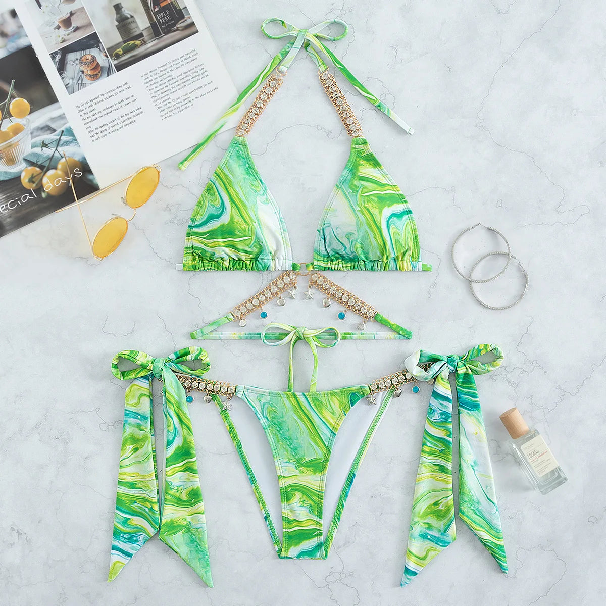 2022 Stock glänzender holografischer Tanga-Bikini Schmuck Diamant Damen Tanga-Bikini Bademode