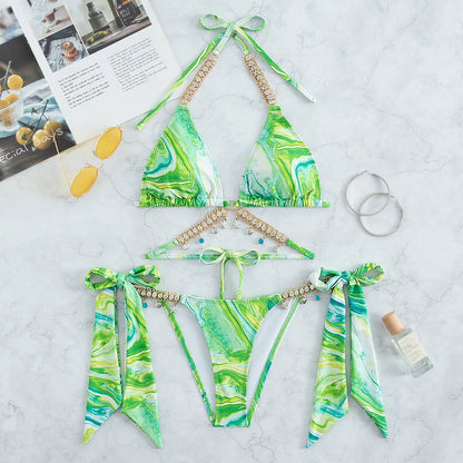 2022 Stock glänzender holografischer Tanga-Bikini Schmuck Diamant Damen Tanga-Bikini Bademode