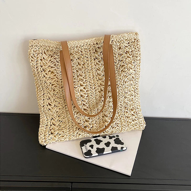 Borsa da spiaggia quadrata in paglia cava Borsa a tracolla intrecciata fatta a mano Borsa da viaggio per lo shopping in rafia in rattan Borsa casual per le vacanze estive bohémien
