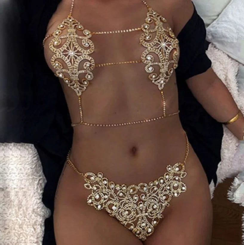 Parure de lingerie sexy avec chaîne en strass, bijoux de corps en forme de cœur pour femmes, maillot de bain, sous-vêtements à paillettes, soutien-gorge et string en cristal #0699
