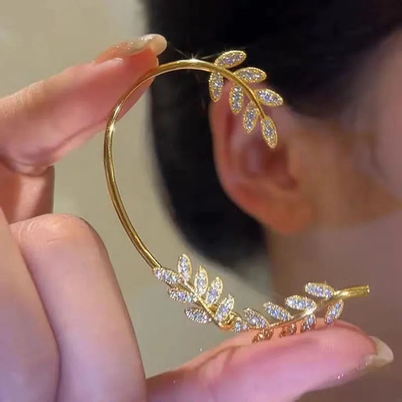 Orecchini a Clip a farfalla con foglia di metallo placcato argento per orecchini da donna senza Piercing gioielli di moda con polsino dell'orecchio in zircone scintillante