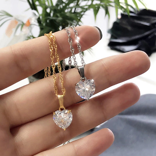 Collane a cuore per donna Collana girocollo in acciaio inossidabile placcato oro con zirconi a forma di cuore Collana girocollo Gioielli Boho da sposa Regalo Femme