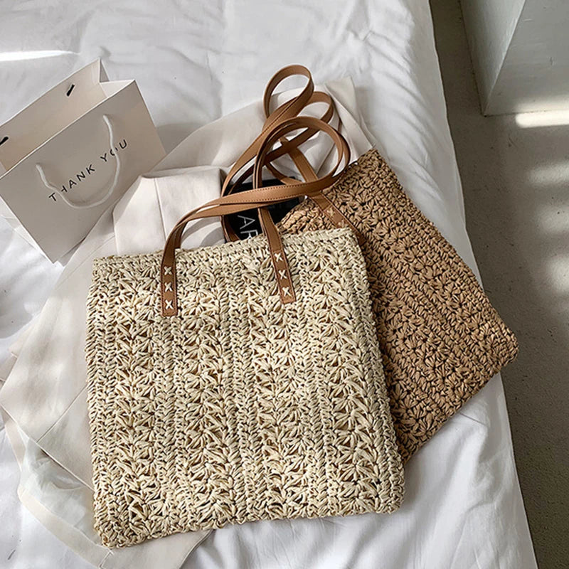 Borsa da spiaggia quadrata in paglia cava Borsa a tracolla intrecciata fatta a mano Borsa da viaggio per lo shopping in rafia in rattan Borsa casual per le vacanze estive bohémien