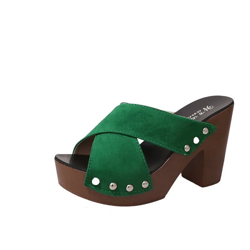 Sandales à plateforme à bout ouvert avec lanières croisées rivetées, sexy, rehaussantes, à fermeture boutonnée, pour le printemps, l'été, l'hiver