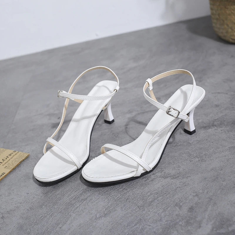 2025 Nouvelles sandales d'été élégantes et sexy pour femmes, chaussures à talons hauts Stiletto avec ceinture, sandales romaines pour femmes