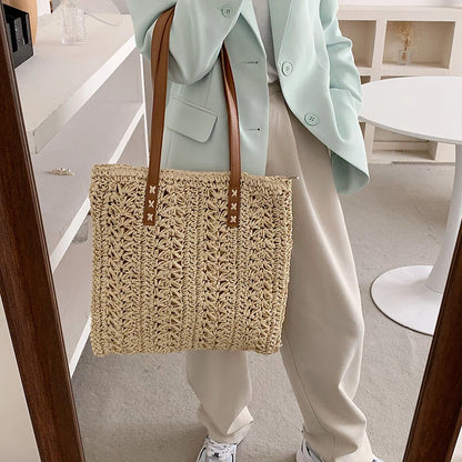 Borsa da spiaggia quadrata in paglia cava Borsa a tracolla intrecciata fatta a mano Borsa da viaggio per lo shopping in rafia in rattan Borsa casual per le vacanze estive bohémien