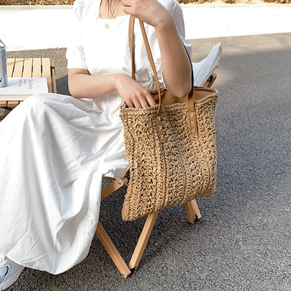 Borsa da spiaggia quadrata in paglia cava Borsa a tracolla intrecciata fatta a mano Borsa da viaggio per lo shopping in rafia in rattan Borsa casual per le vacanze estive bohémien