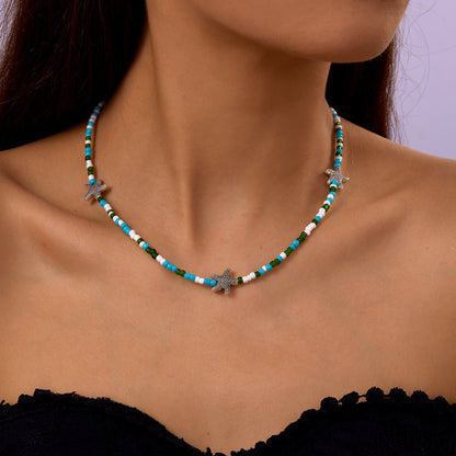 Collana con ciondolo stella marina con perline di riso bohémien per donna, fatta a mano, perla d'imitazione, girocollo con perline colorate, gioielli da spiaggia estiva