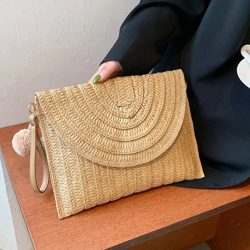 Pochette di paglia da spiaggia estiva borsa a tracolla con ciondolo a sfera carina per le donne borse a tracolla da viaggio borsa da donna borse Casual borsa di vimini