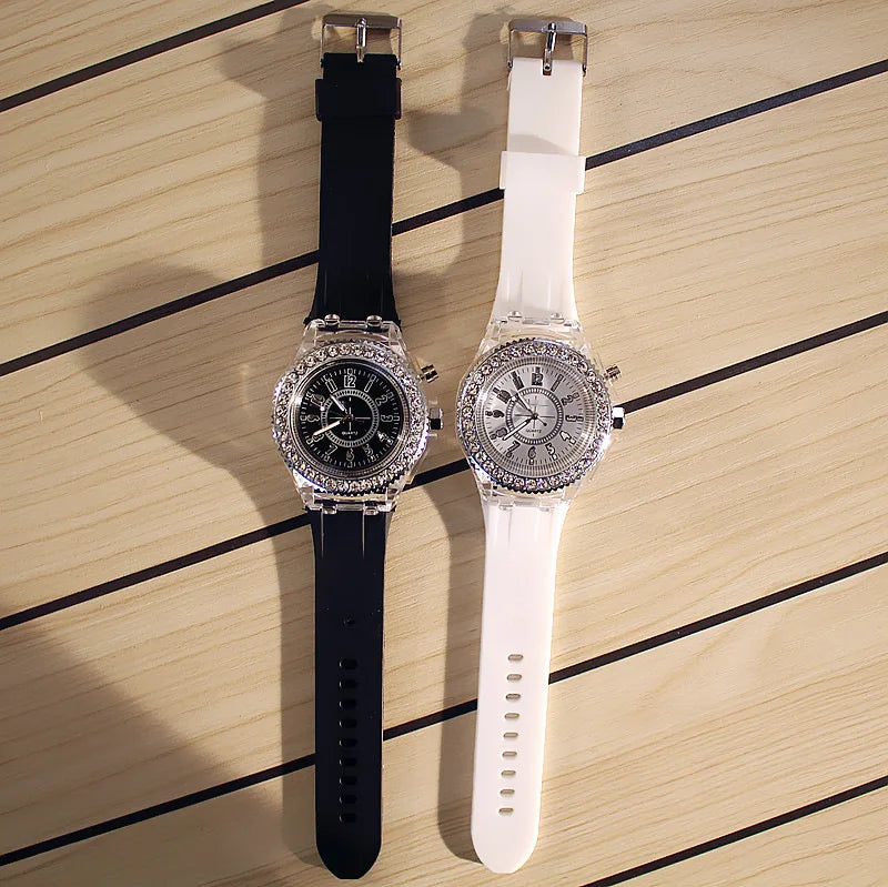 led Flash Orologio luminoso Tendenze della personalità studenti amanti gelatine donna orologi da uomo 7 colori luce Orologio da polso bayan kol saati