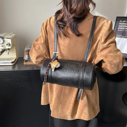 Borse a tracolla multifunzionali a forma di cilindro per donna 2024 Borse invernali di ultime borse firmate Borsa a tracolla di lusso con pendente
