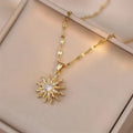 Collana con ciondolo fiore zircone rotante di lusso leggero per le donne Collane a catena ad alto senso di qualità color oro Regali di gioielli per feste