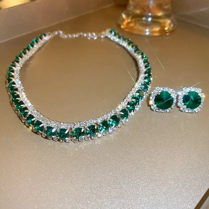 Damen-Strass-Halskette und Ohrringe, modisches Schmuckset, trendige Accessoires für Party und Alltag