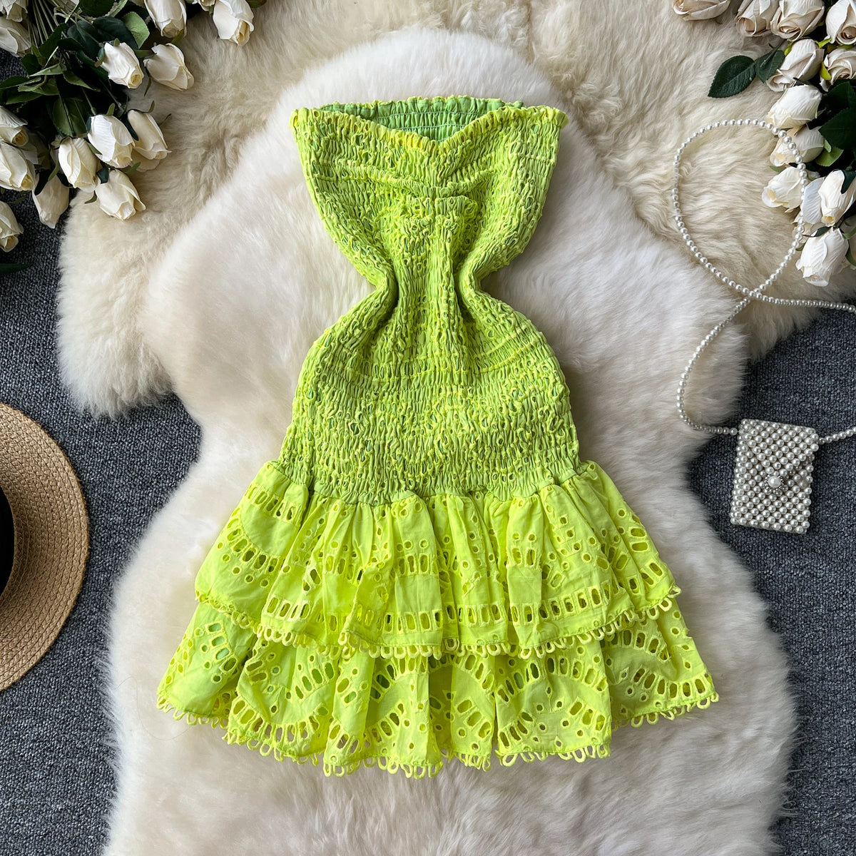 Sexy senza maniche tube top pieghettato cut out ricamo ruffle Dress Chic Vintage Evening Party Women Chic summer sweet dresses