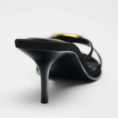 Estate 2025 Sandali col tacco alto neri decorativi in metallo Moda donna Punta tonda Punta aperta Pantofole sexy con tacco alto sottile Scarpe da donna