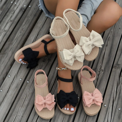 Sandali da donna 2024 nuovi sandali leggeri estivi moda spiaggia pantofole Casual papillon da esterno scarpe basse diapositive da casa donna