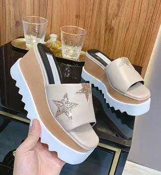 Genuine Leather Buckle Strap Sandals Breathable Sneakers Stars women summer rivets shoes Korean Style Platform Casual Shoes