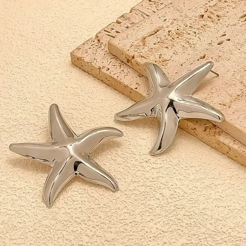 Nuovi orecchini a bottone in argento antico con personalità di conchiglia stereo gotica per uomo donna Ognissanti gioielli punk regalo accessorio per le vacanze