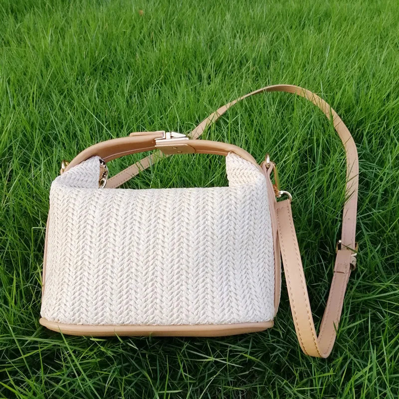 Yogodlns Borsa estiva piccola in paglia Borsa a tracolla alla moda Borsa a tracolla a secchiello intrecciata Borsa da spiaggia casual al mare Borsa con manico per ragazze