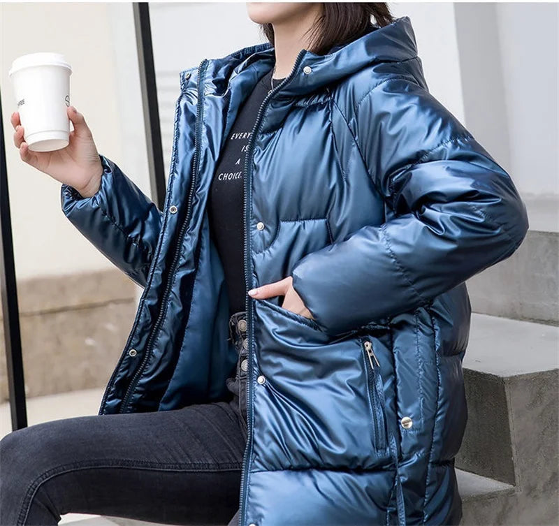 Nuova Giacca Invernale 2026 per Donna, Parka Lucido Imbottito in Cotone, Giacca Femminile Tinta Unita, Cappotto Caldo con Cappuccio