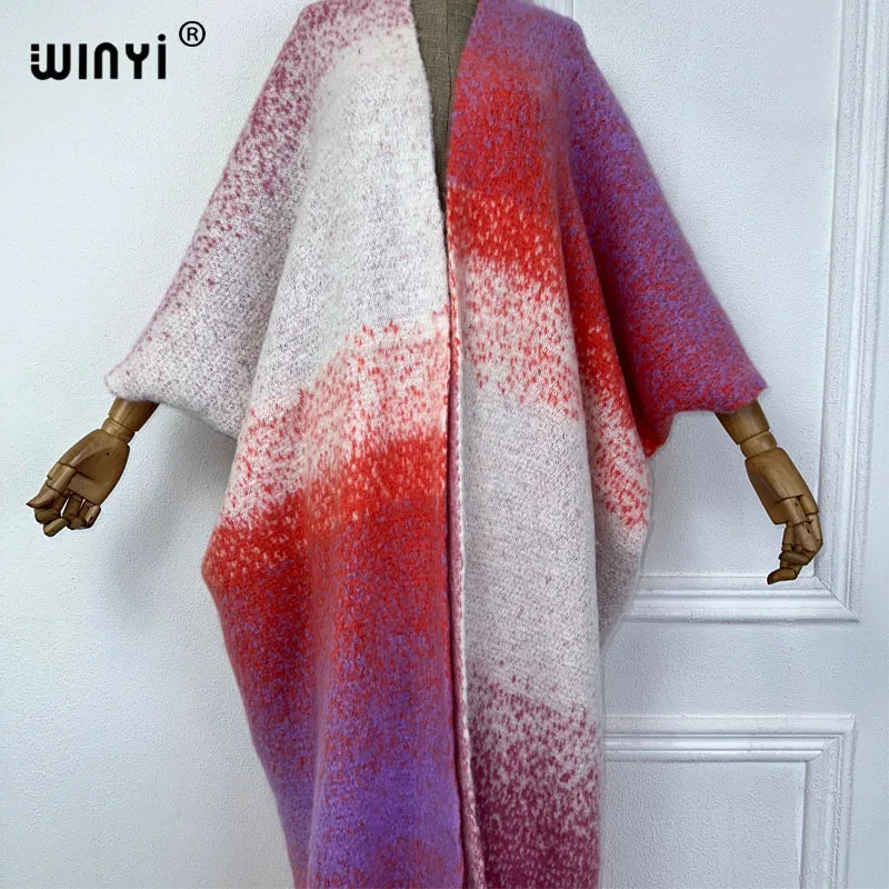 WINYI abiti invernali per le donne cappotto neutro in pelliccia di lusso spesso confortevole caldo cappotto con stampa graduale poncho lungo abito da festa in piuma