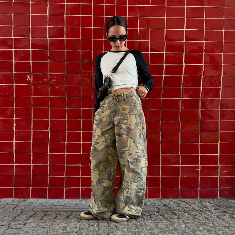 Pantaloni da donna con stampa mimetica, vita con coulisse, gamba larga, taglio ampio, orlo con coulisse, vestibilità comoda, pantaloni casual, streetwear, nuova moda 2026