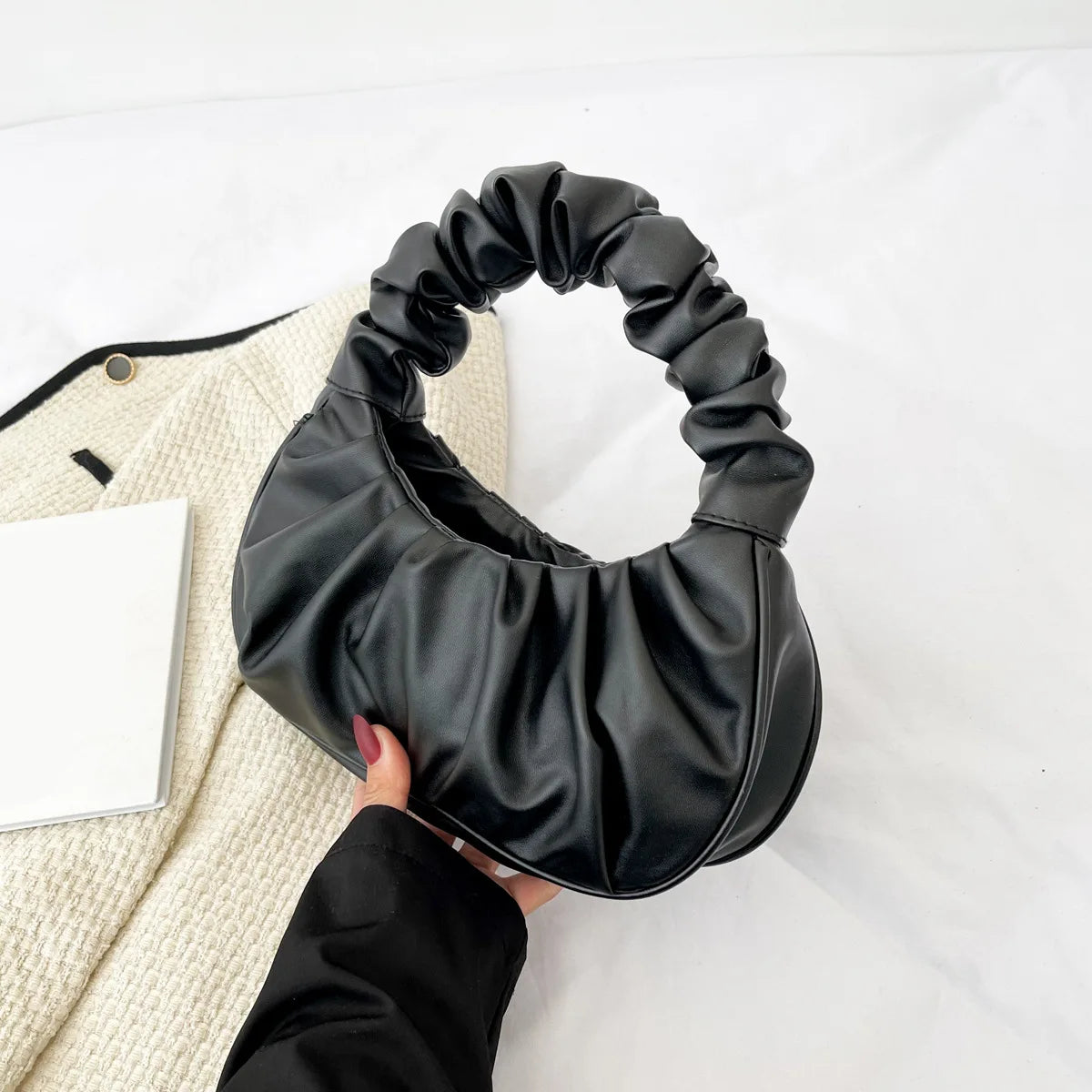 HOMEFISH Borse a tracolla a forma di nuvola in PU pieghettato alla moda per le donne Borse a tracolla per ascelle per il tempo libero Borsa per gnocchi Borse a mano per lo shopping femminile