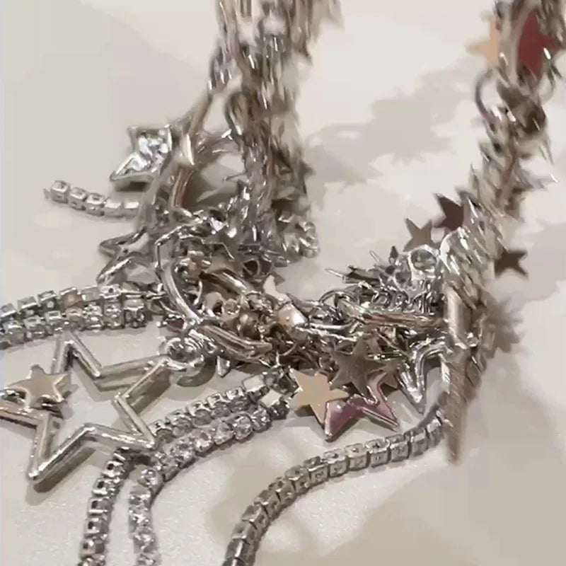 Collana scavata con paillettes a stella per donna Collana girocollo con nappe con strass intarsiati alla moda Accessori stile Y2k regalo