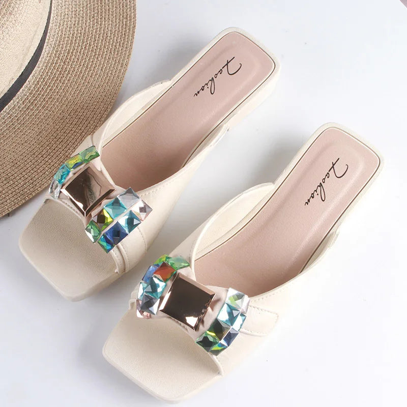Claques d'été une pièce, nouvelles sandales de plage tendance à strass de couleur unie, chaussures plates décontractées pour femmes