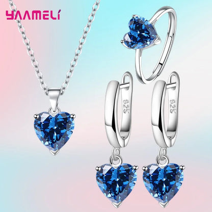 Set regalo di gioielli in argento sterling 925 pregiato per le donne Anello con collana pendente con orecchini Huggie con zirconi a forma di cuore romantico femminile