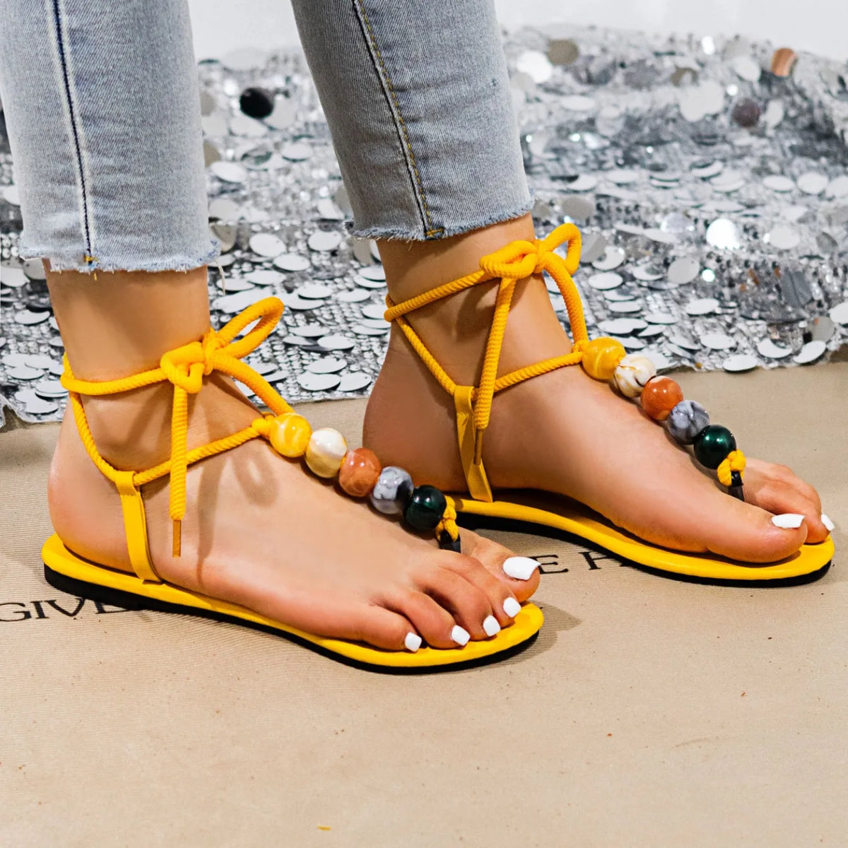 Sandali Donna 2026 Nuova Collezione Estiva con Decorazioni Perline e Lacci, Sandali Bassi Bohemien con Punta Aperta, Scarpe Casual Comode da Spiaggia