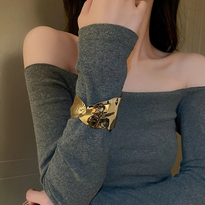 Bracciale in lega geometrica multistrato con anello in metallo per donna Accessori per gioielli da festa di lusso con anello da braccio stile esagerato e fresco