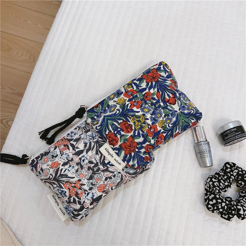 Portamonete in cotone con stampa floreale fresca estiva Mini portaoggetti Borsa in stoffa piccola Borsa per cuffie Borsa per cosmetici da viaggio Borsa per trucco