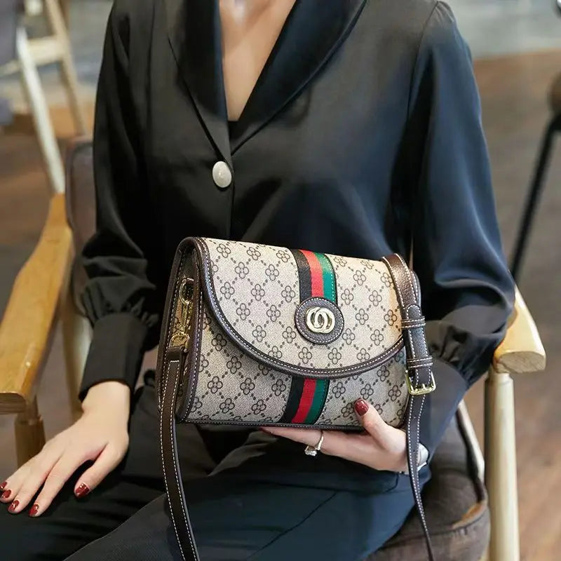 Ins bag borsa da donna estiva nuovo stile borsa da donna di fascia alta, versatile da donna di nicchia, famosa borsa a tracolla a spalla singola su Internet
