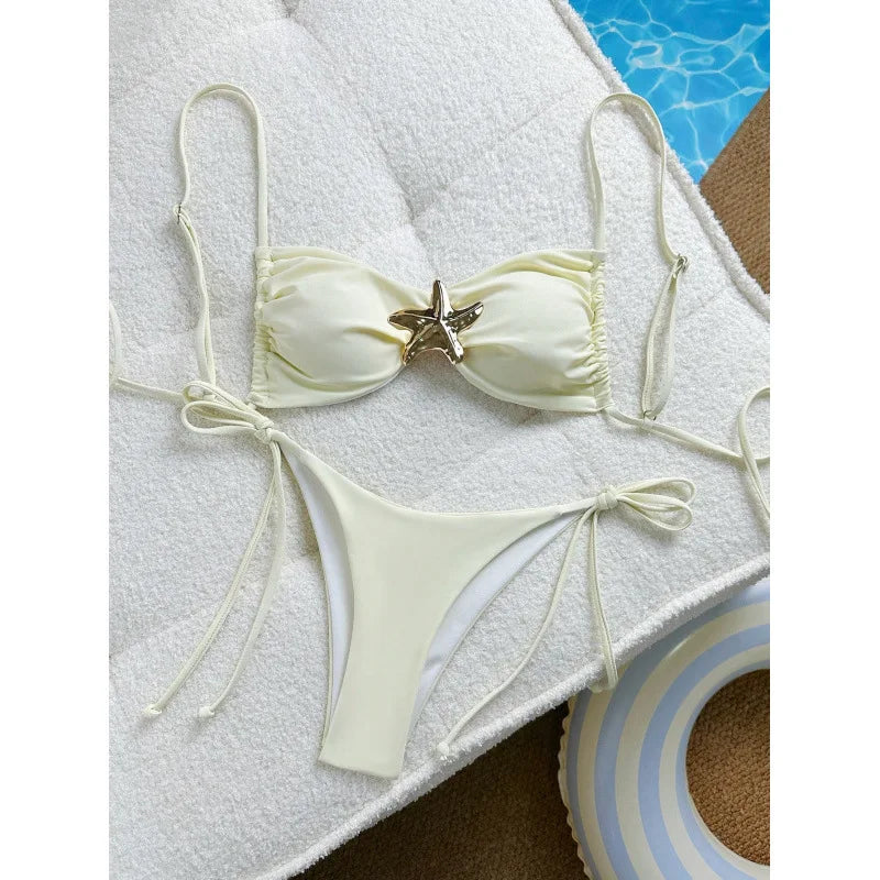 Costume da bagno bikini sexy a tinta unita, due pezzi, ad asciugatura rapida, senza schienale, in tessuto di nylon ad alta elasticità per nuoto e attività acquatiche.