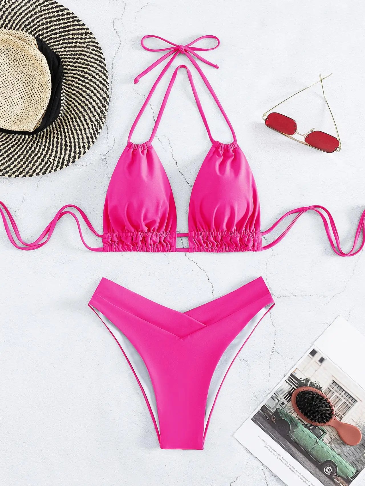 Costume da bagno bikini solido in nylon Costume da bagno sexy con modellazione di moda da donna 2025 Nuovo stile da spiaggia per costume da bagno