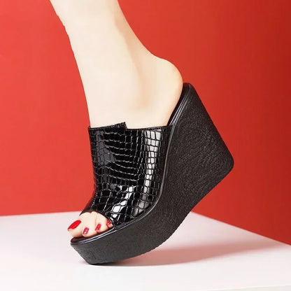 Sandali con Zeppa in Pelle Lucida Estivi da Donna, Misura Piccola 32-43, Tacco Alto 11cm, Ciabatte Eleganti per Ufficio e Modello, Collezione 2026