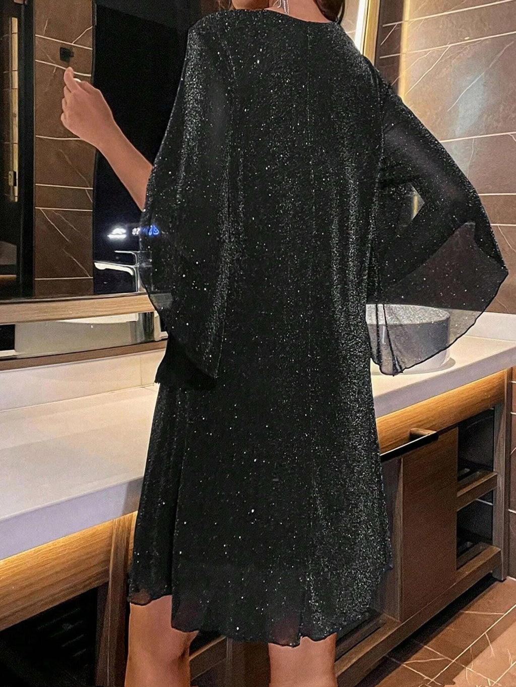 Nuovi abiti per le donne Estate manica corta con scollo a V Abito da donna Moda allentato Abito nero Donna Abiti De Verano Mujer 2025 Q103