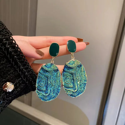 Orecchini Pendenti a Goccia con Conchiglia di Abalone per Donne, Orecchini Pendenti in Resina Colorata Effetto Sfumato, Gioielli per Orecchie a Semicerchio Eleganti K