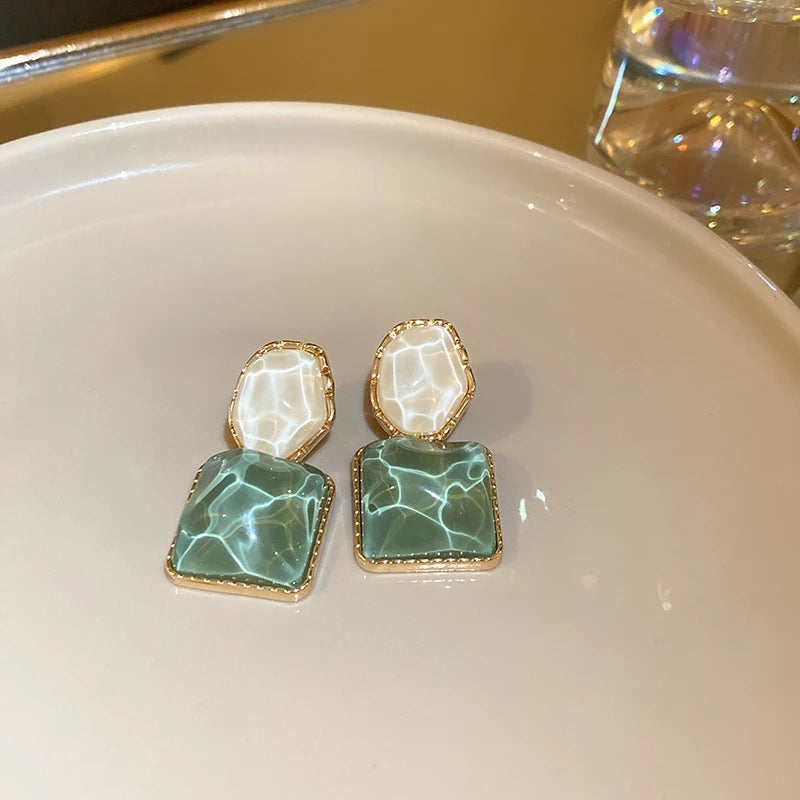 Orecchini Geometrici Asimmetrici Quadrati e Rotondi per Donne, Orecchini in Resina Colorata, Gioielli Estivi alla Moda per Ragazze