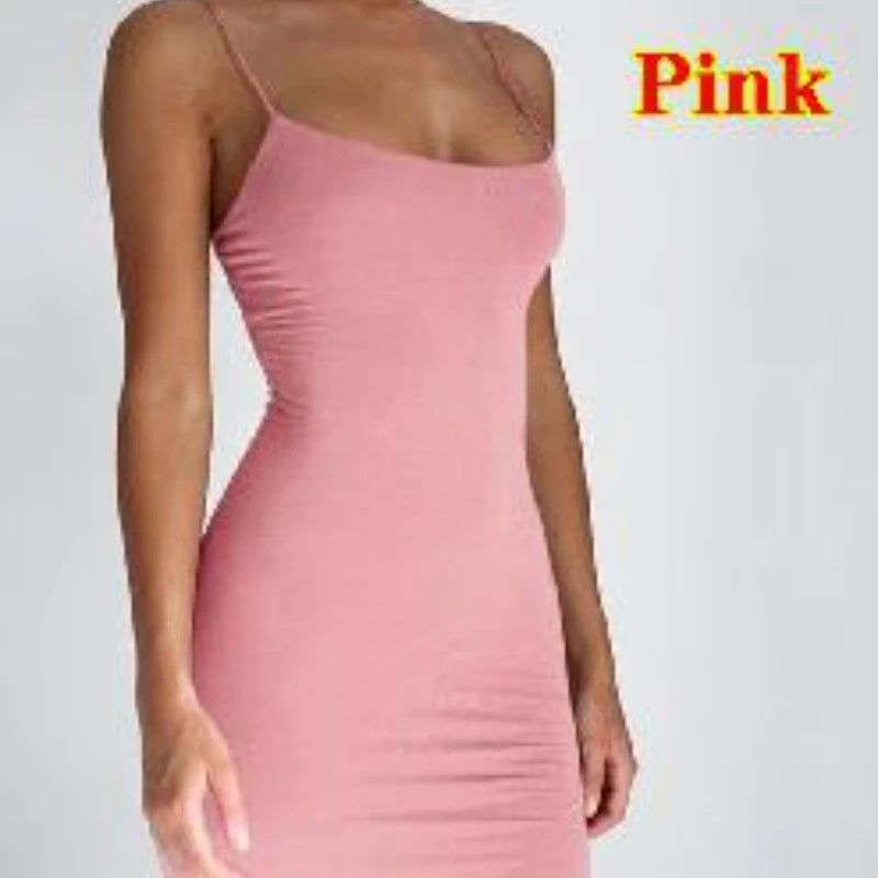 Mini-robe d'été à bretelles spaghetti 2026 Robes sexy moulantes de soirée pour femmes Robe courte à bretelles Camisole noire unie