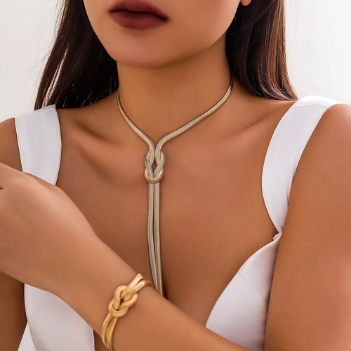 2-teiliges Set Sexy Glatte Lange Schlangen-Twisted-Halskette Armband für Damen Vintage Goth Quasten-Halsband Y2K Schmuck Accessoires Neu