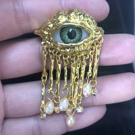 Donne Vintage occhi di Demon spilla spille esagerato stile alla moda imitato perla ragazze occhi malvagi delicati nappe distintivo gioielli
