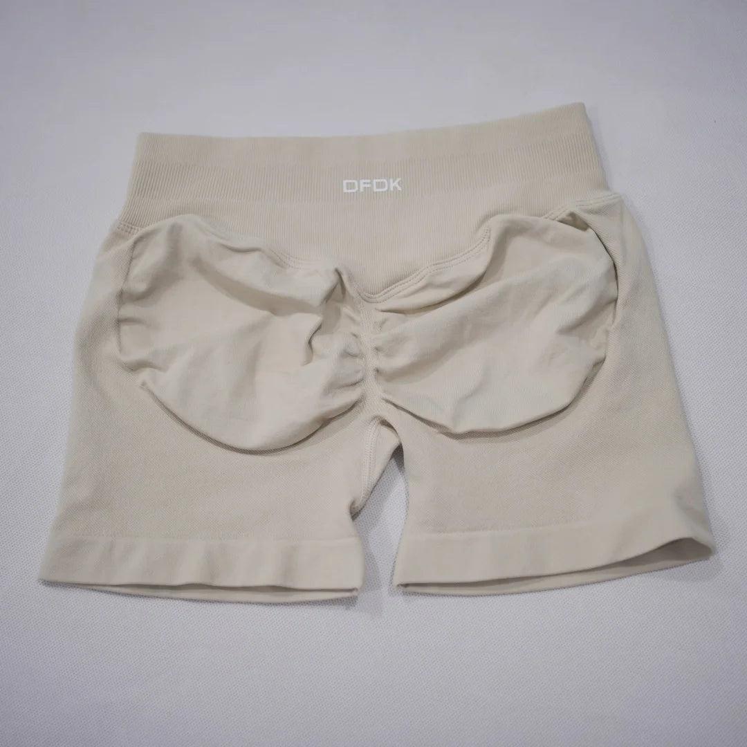 DFDK 2026 Nuovi Pantaloncini da Yoga per Donna con Effetto Push-Up, Vita Alta, Sollevamento Glutei, Resistenti agli Squat, Pantaloncini Sportivi per Palestra, Allenamento, Corsa e Fitness