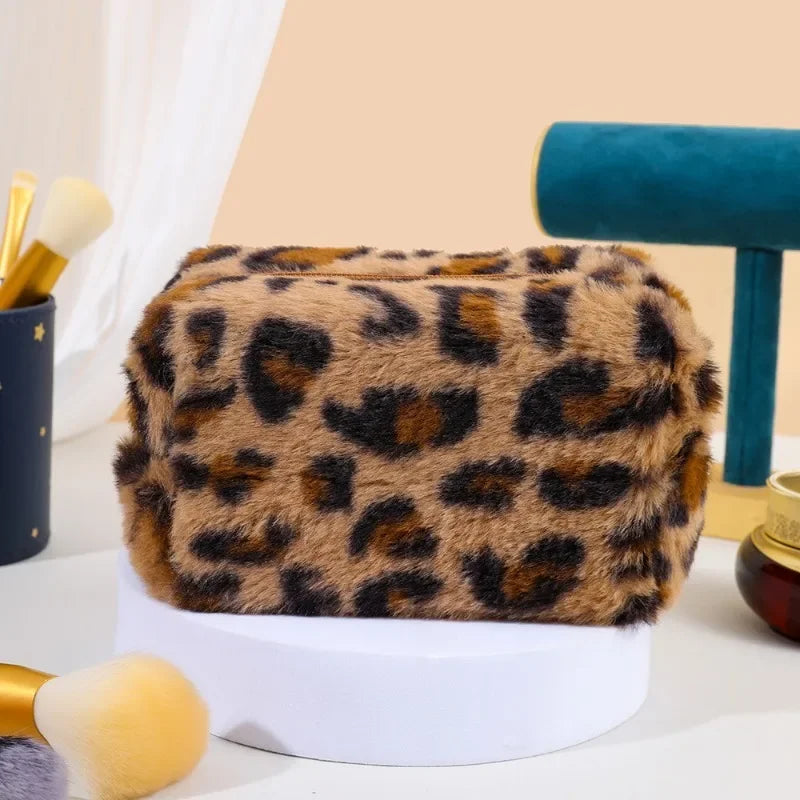 Borse per il trucco in pelliccia di leopardo per le donne Borsa per cosmetici da viaggio morbida Custodia per organizer Custodia per borse da donna per ragazze